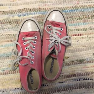 Hot pink converse